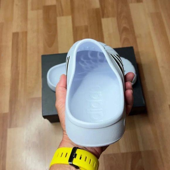 💰HUGE CLEARANCE SALE 💰 New & Authentic Adidas Adilette  Mens Clogs (FY8970) - Picture 6 of 13